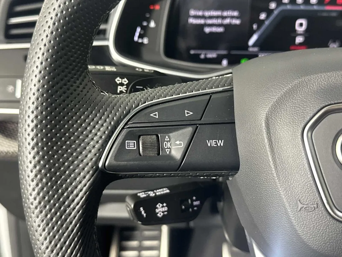 2023 Audi SQ8 Prestige thumbnail 27
