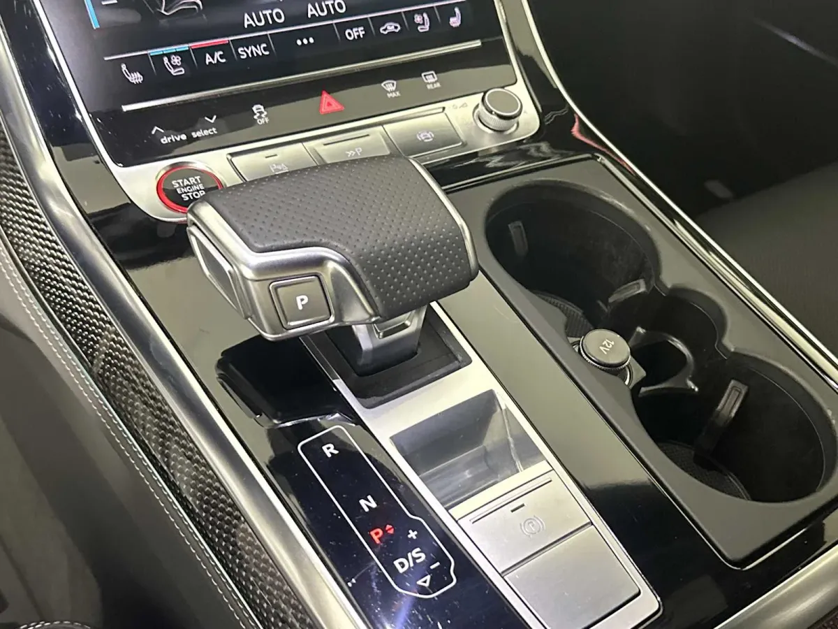 2023 Audi SQ8 Prestige thumbnail 32