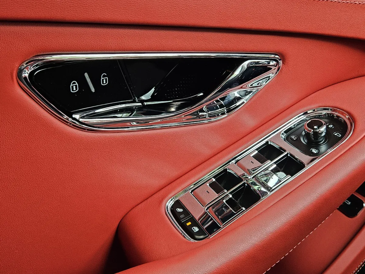 2023 Bentley Continental thumbnail 47