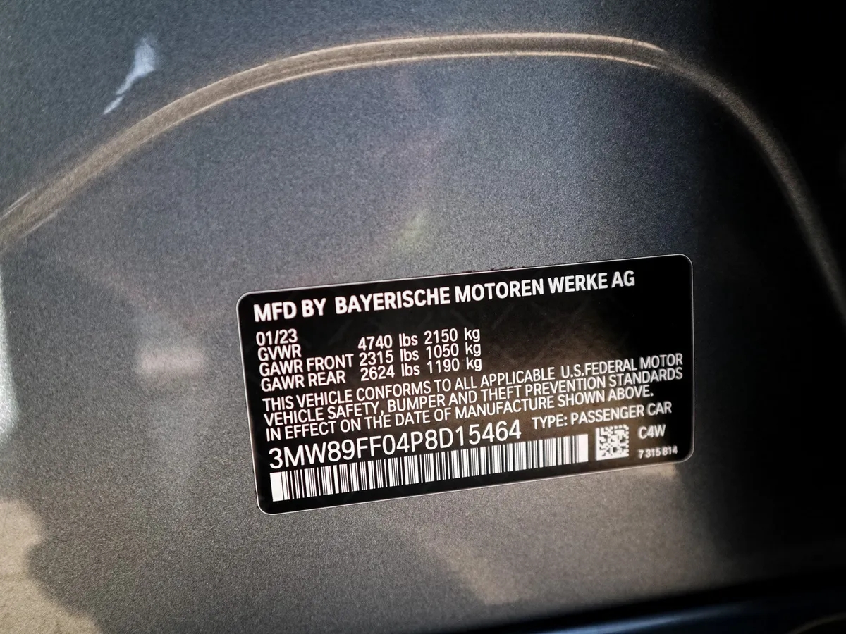 2023 BMW 3 Series 330i xDrive thumbnail 34