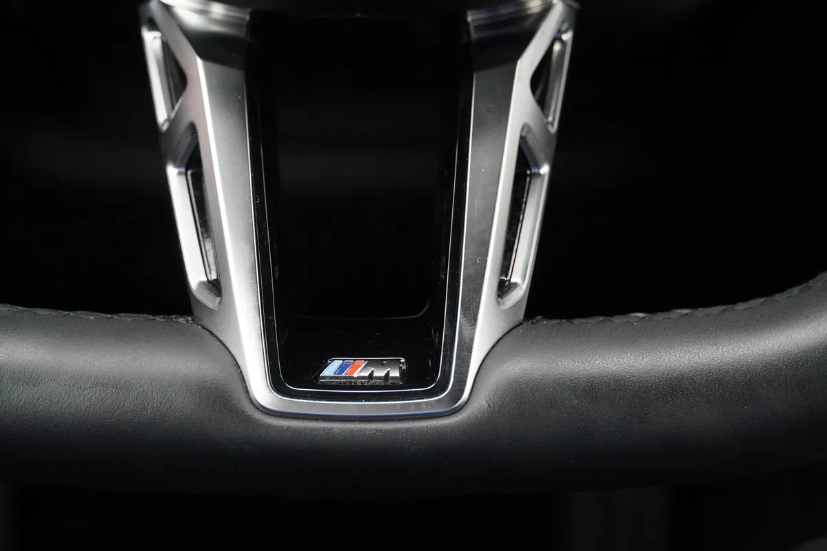 2023 BMW 7 Series 760i xDrive thumbnail 24