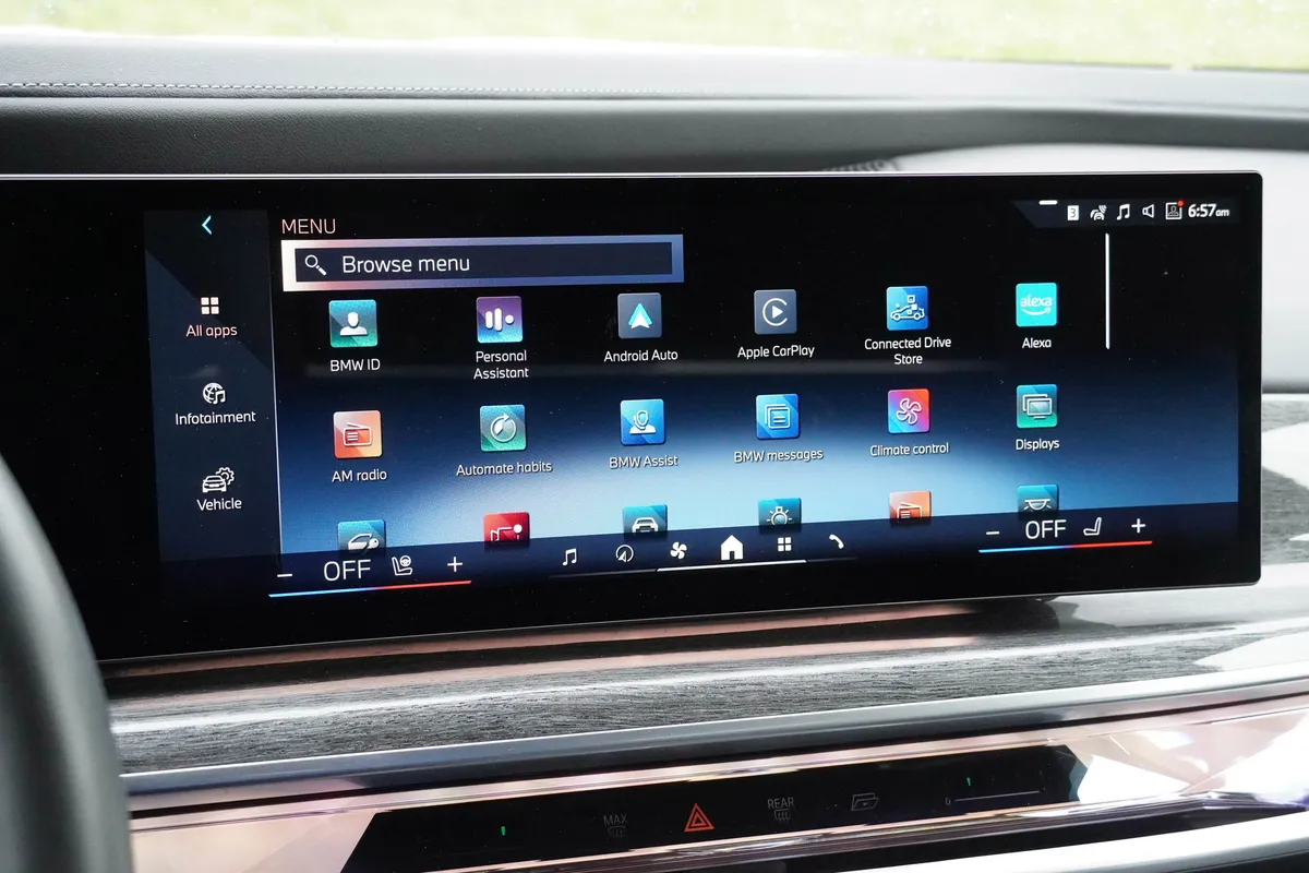 2023 BMW 7 Series 760i xDrive thumbnail 26
