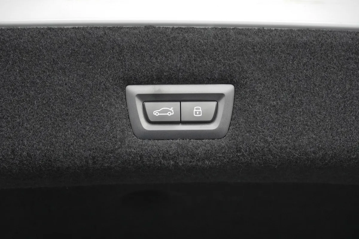 2023 BMW 7 Series 760i xDrive thumbnail 39