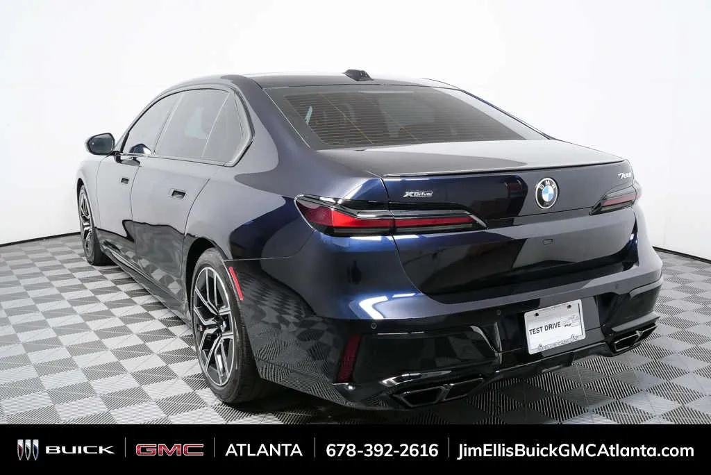 2023 BMW 760i xDrive 760i xDrive thumbnail 27
