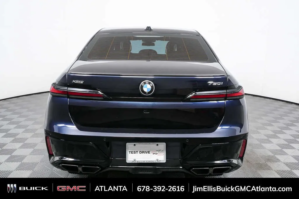 2023 BMW 760i xDrive 760i xDrive thumbnail 31