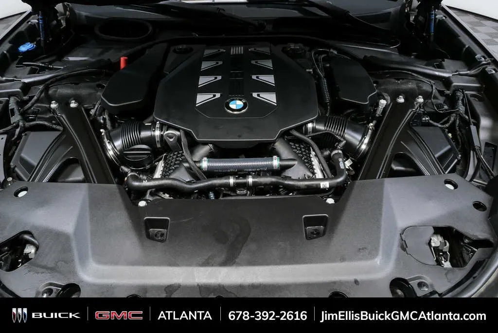 2023 BMW 760i xDrive 760i xDrive thumbnail 33