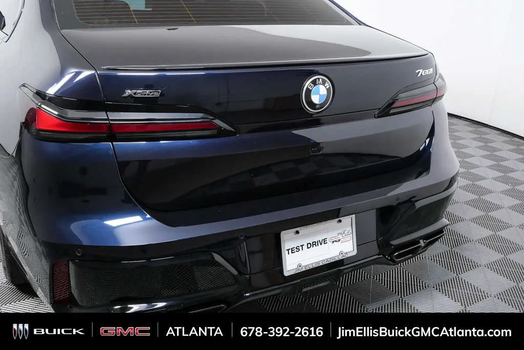 2023 BMW 760i xDrive 760i xDrive thumbnail 35