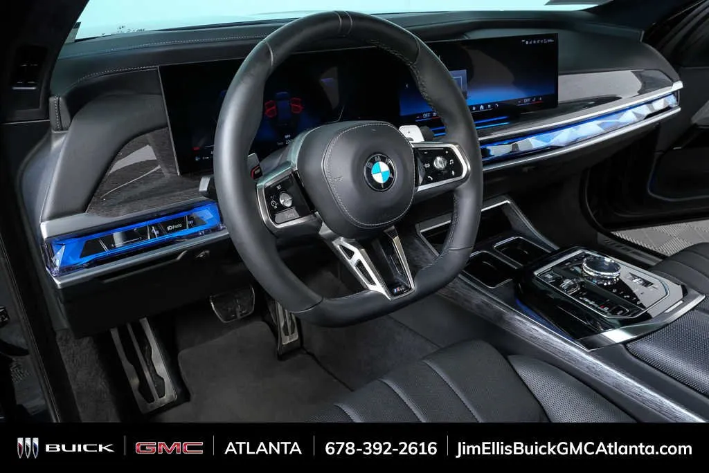 2023 BMW 760i xDrive 760i xDrive thumbnail 4