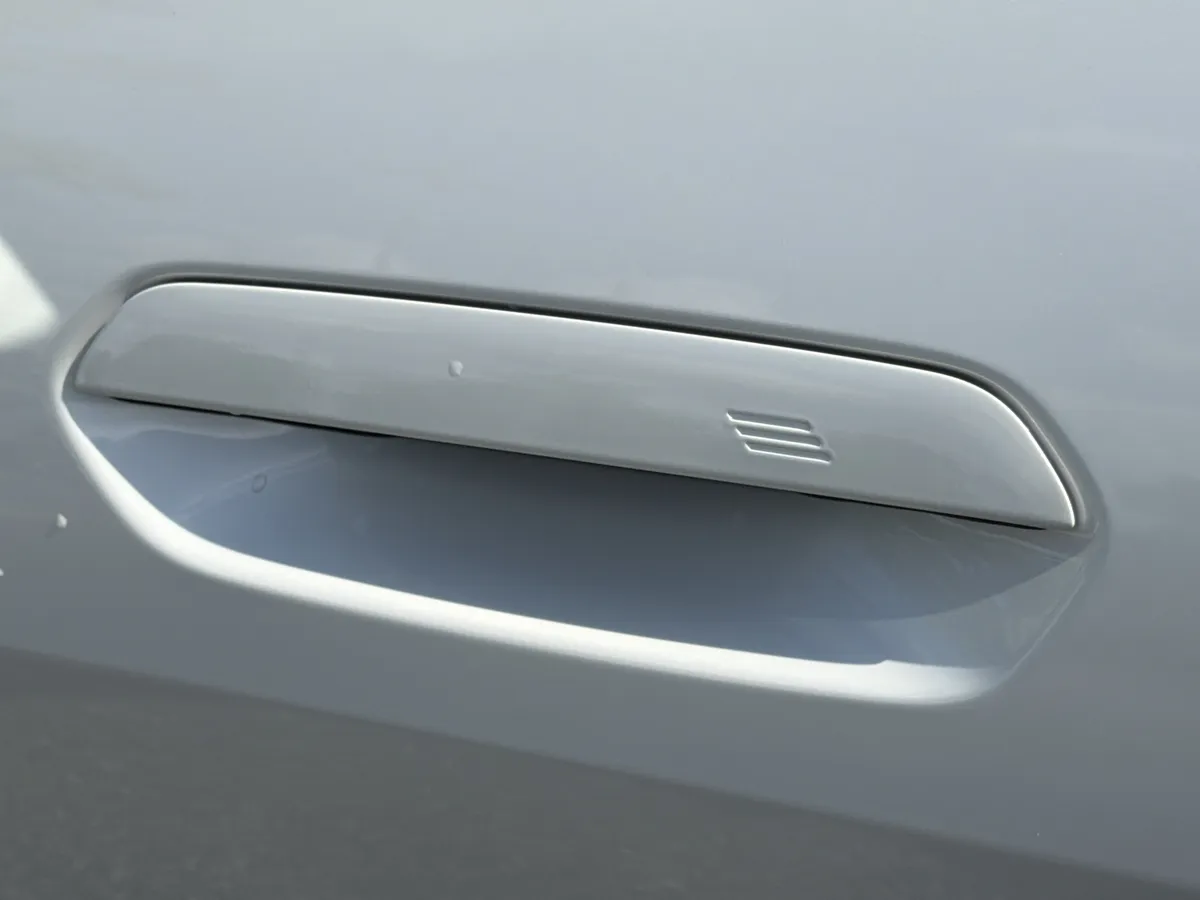 2023 BMW i4 eDrive35 thumbnail 36