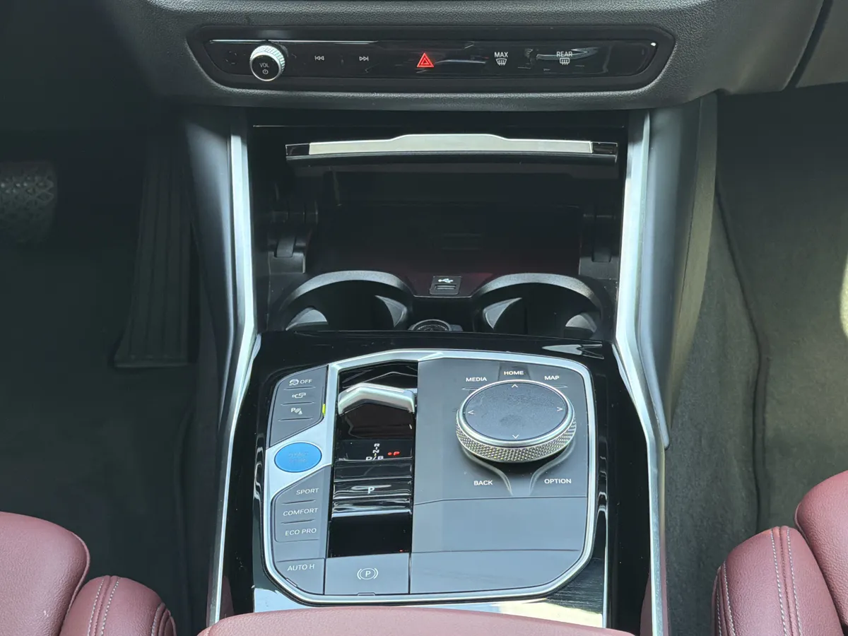2023 BMW i4 eDrive35 thumbnail 6