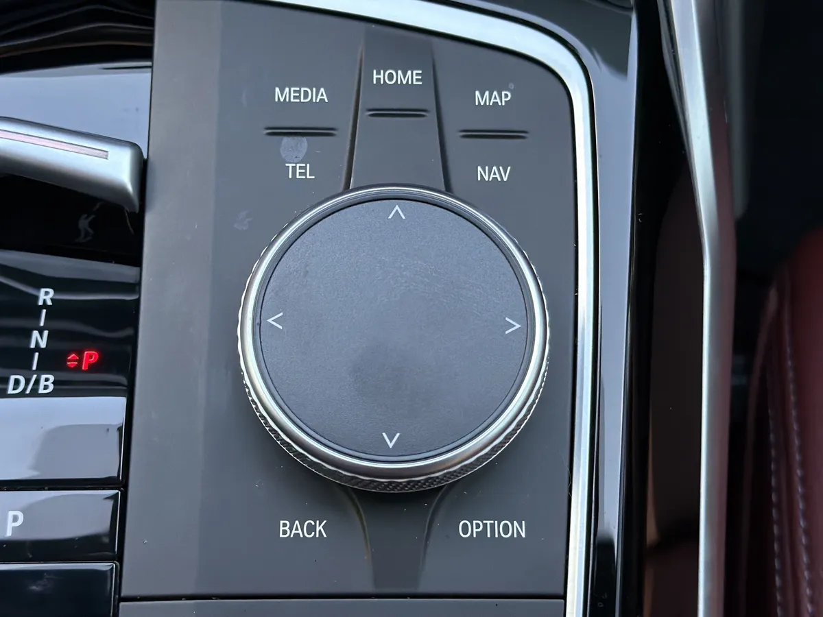 2023 BMW i4 eDrive35 thumbnail 9