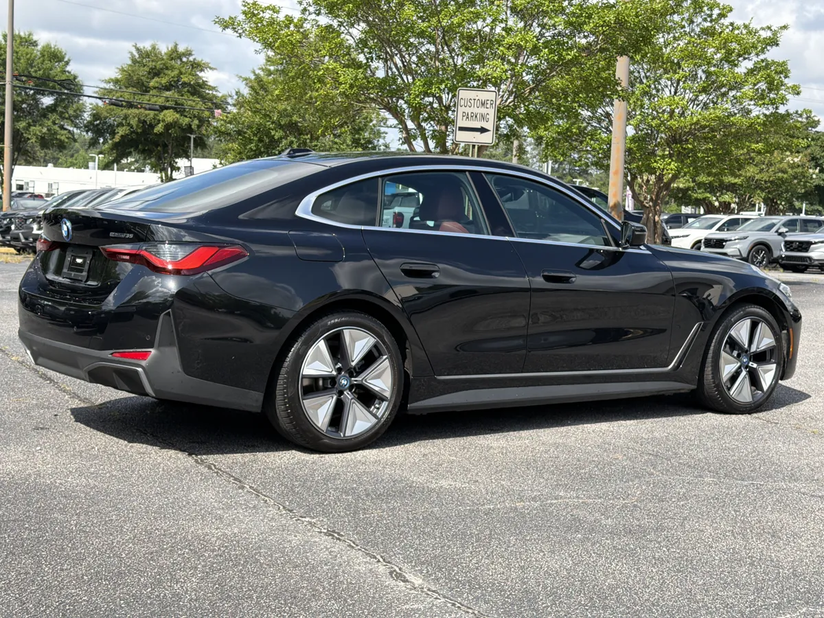 2023 BMW i4 eDrive35 thumbnail 29