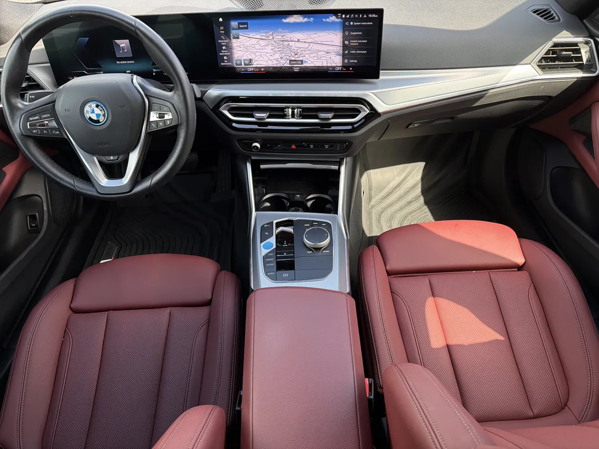 2023 BMW i4 eDrive35 thumbnail 3