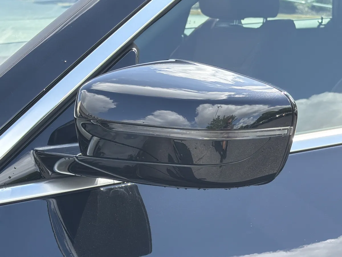 2023 BMW i4 eDrive35 thumbnail 33