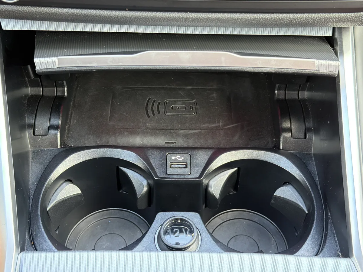 2023 BMW i4 eDrive35 thumbnail 7