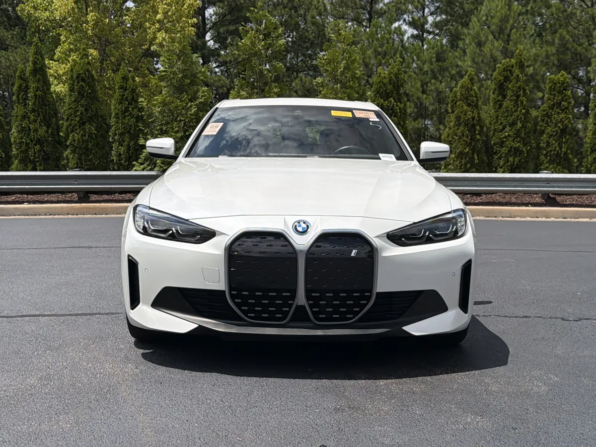 2023 BMW i4 eDrive40 Gran Coupe thumbnail 11