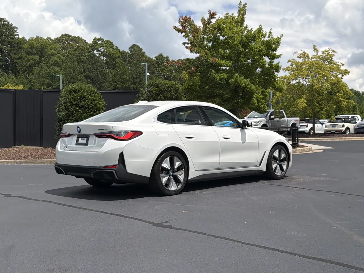 2023 BMW i4 eDrive40 Gran Coupe thumbnail 2