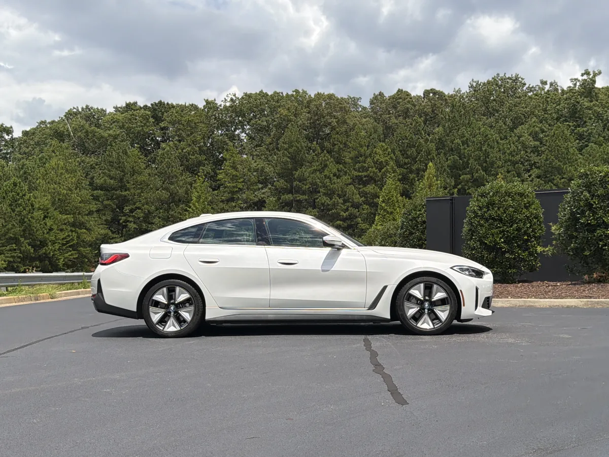 2023 BMW i4 eDrive40 Gran Coupe thumbnail 4