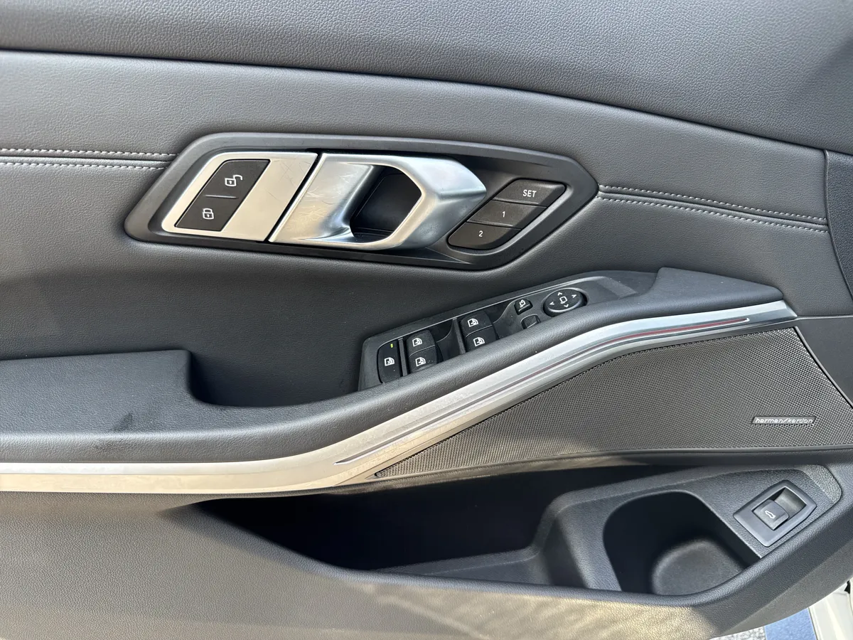 2023 BMW M3 thumbnail 13