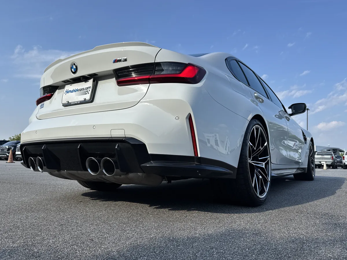 2023 BMW M3 thumbnail 9