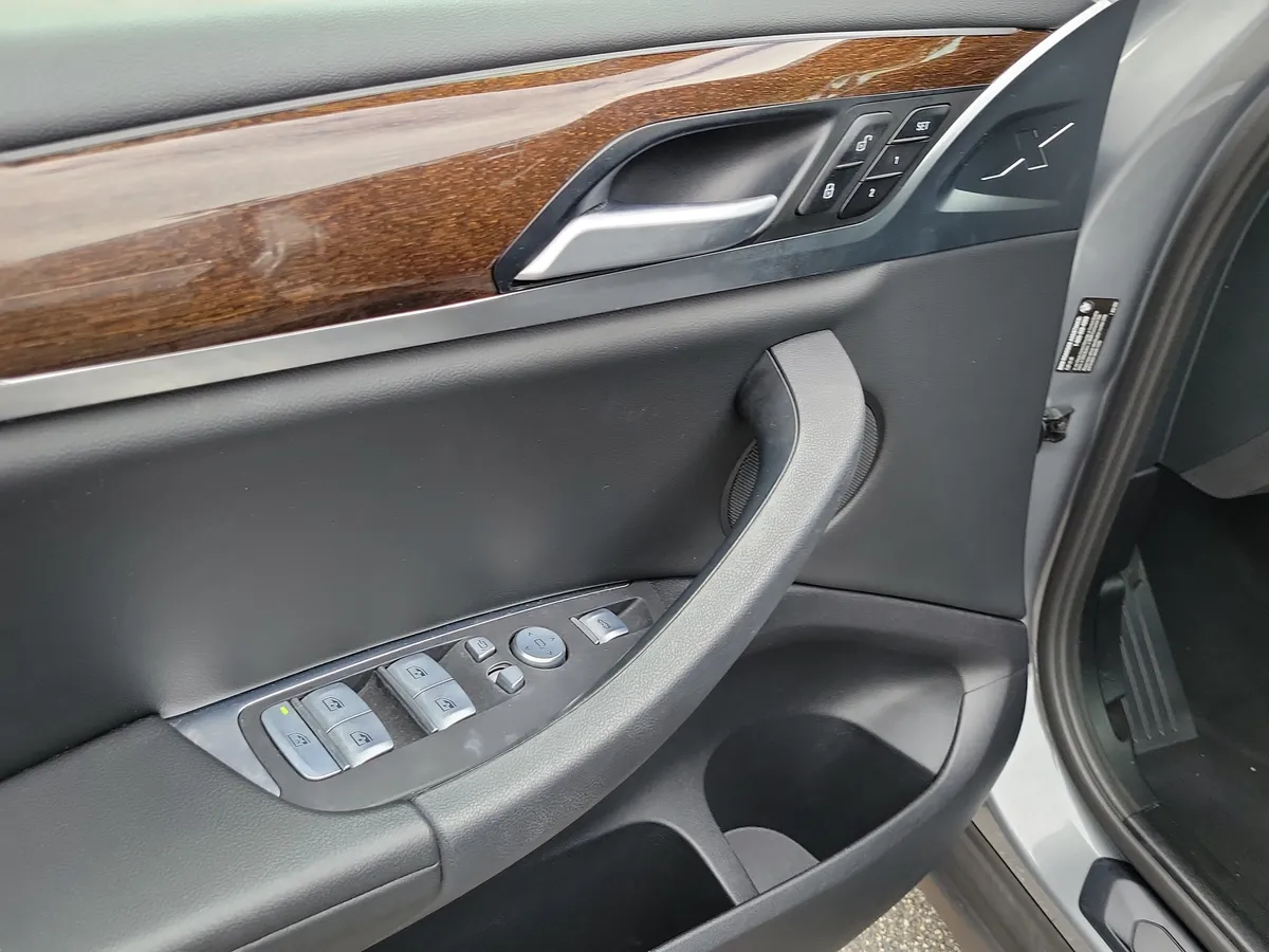 2023 BMW X3 sDrive30i thumbnail 19