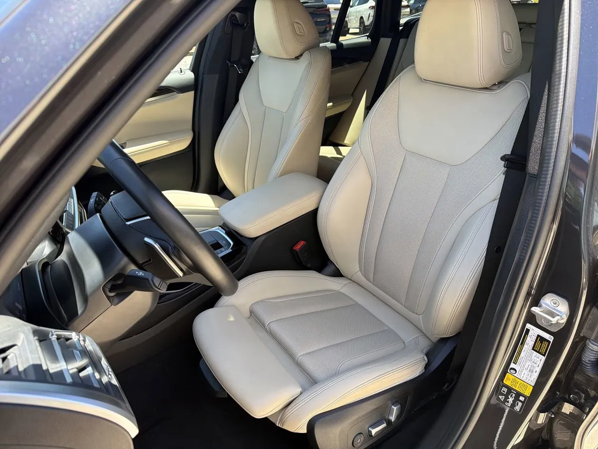2023 BMW X3 xDrive30i thumbnail 14