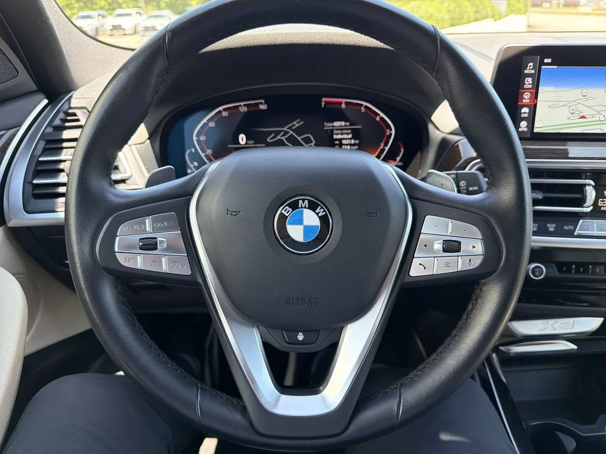 2023 BMW X3 xDrive30i thumbnail 18