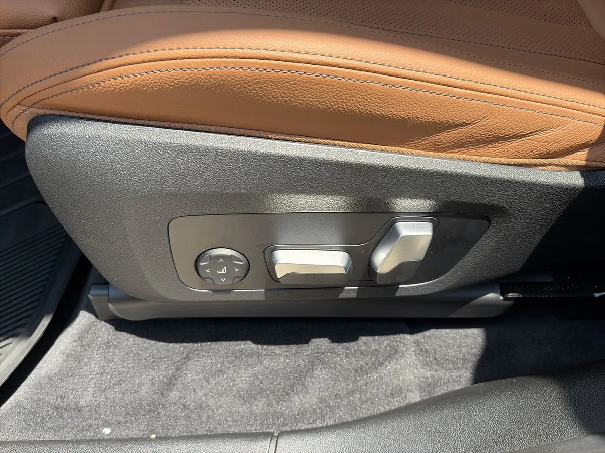 2023 BMW X3 xDrive30i thumbnail 15