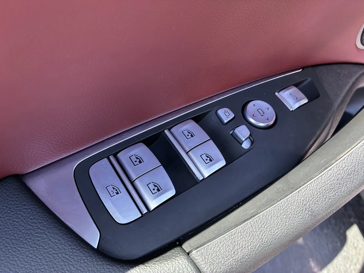 2023 BMW X3 xDrive30i thumbnail 25