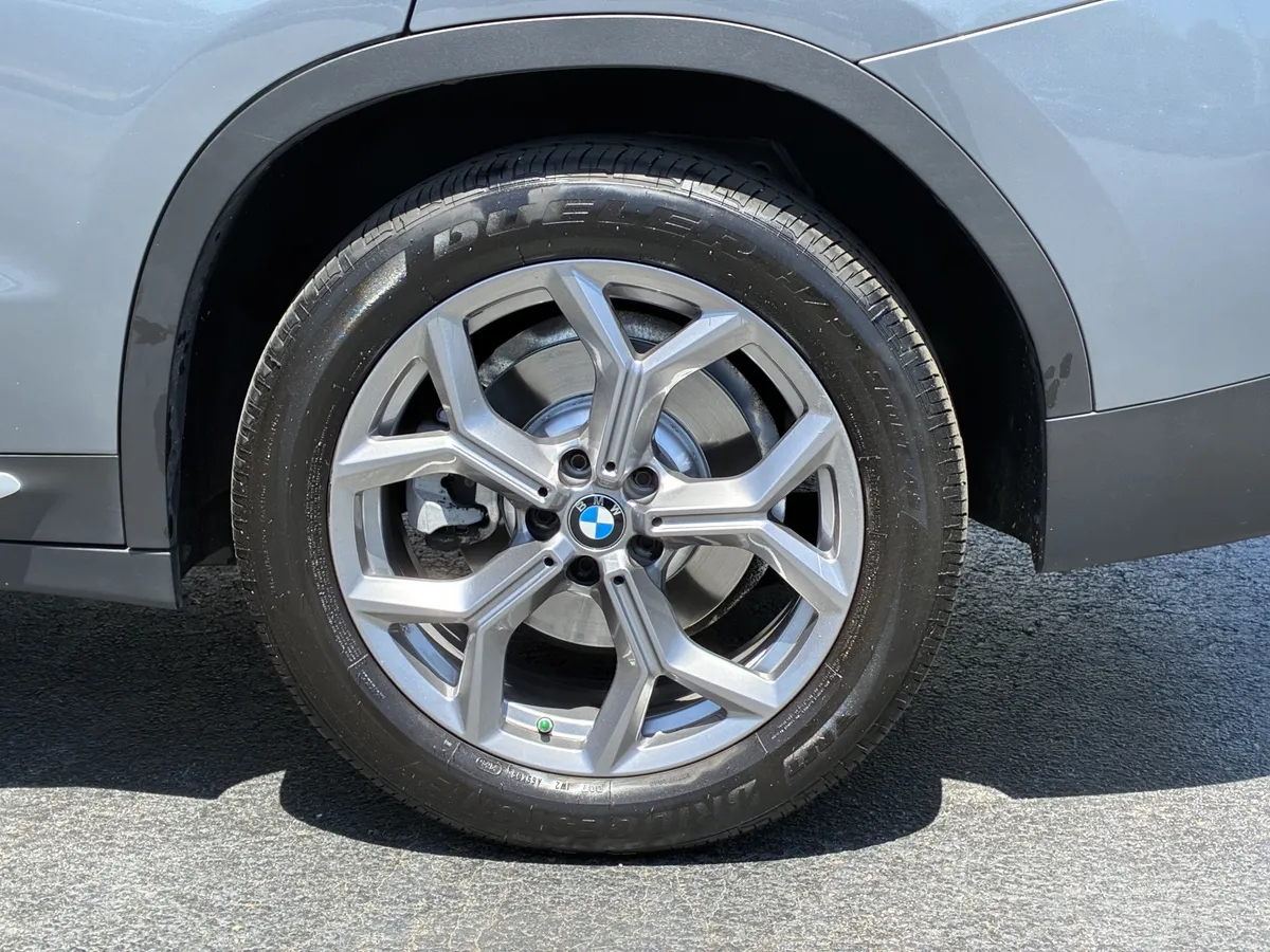 2023 BMW X3 xDrive30i thumbnail 9