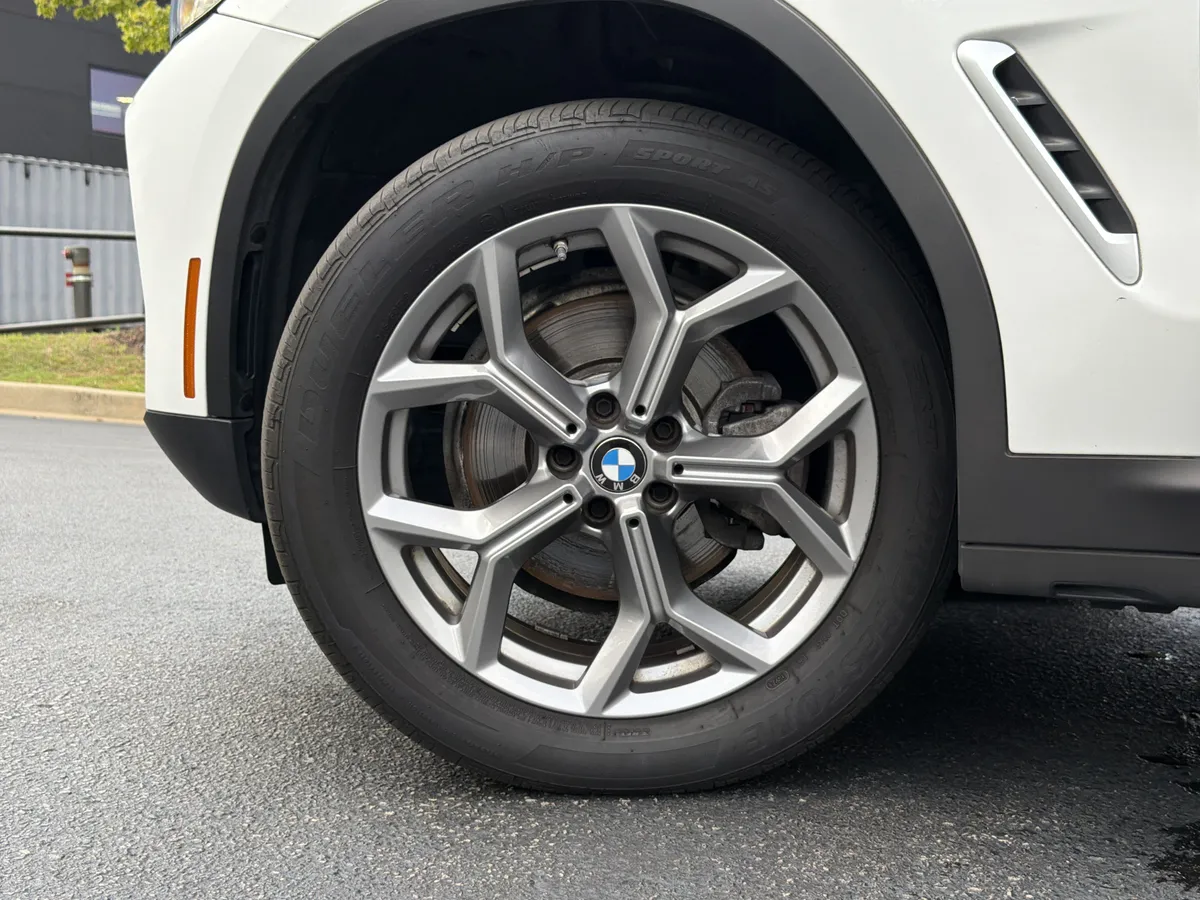2023 BMW X3 xDrive30i thumbnail 9