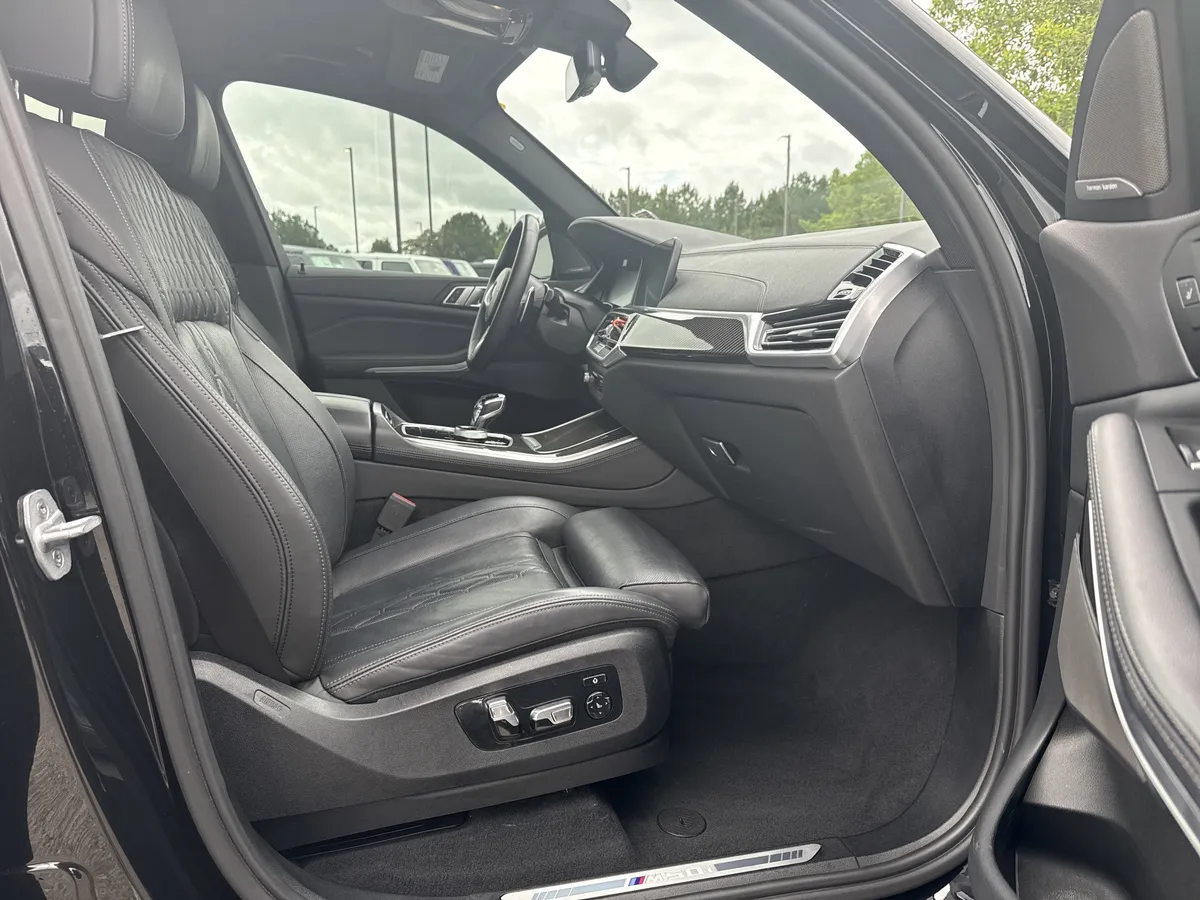 2023 BMW X5 M50i thumbnail 15