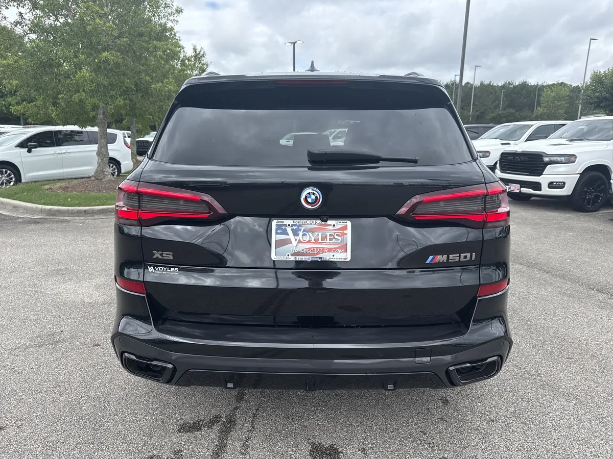 2023 BMW X5 M50i thumbnail 6