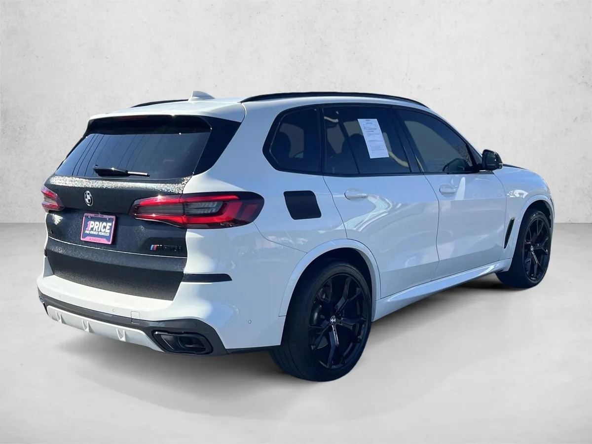 2023 BMW X5 M50i thumbnail 5