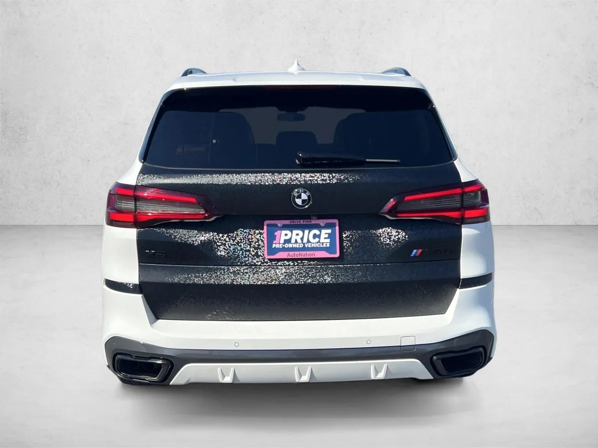 2023 BMW X5 M50i thumbnail 6