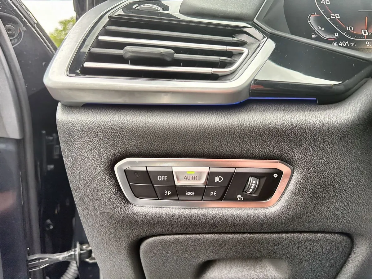 2023 BMW X5 M50i thumbnail 15