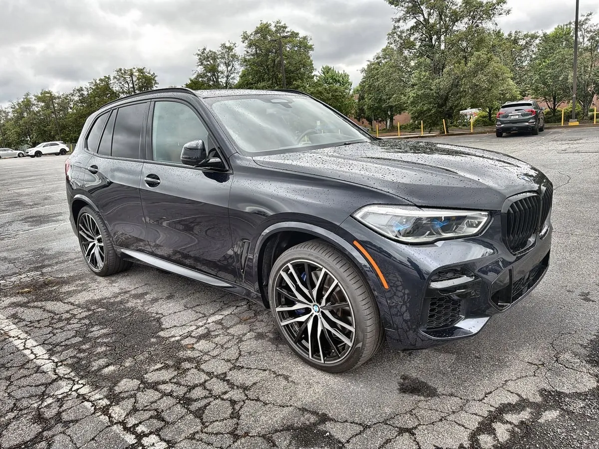2023 BMW X5 M50i thumbnail 2