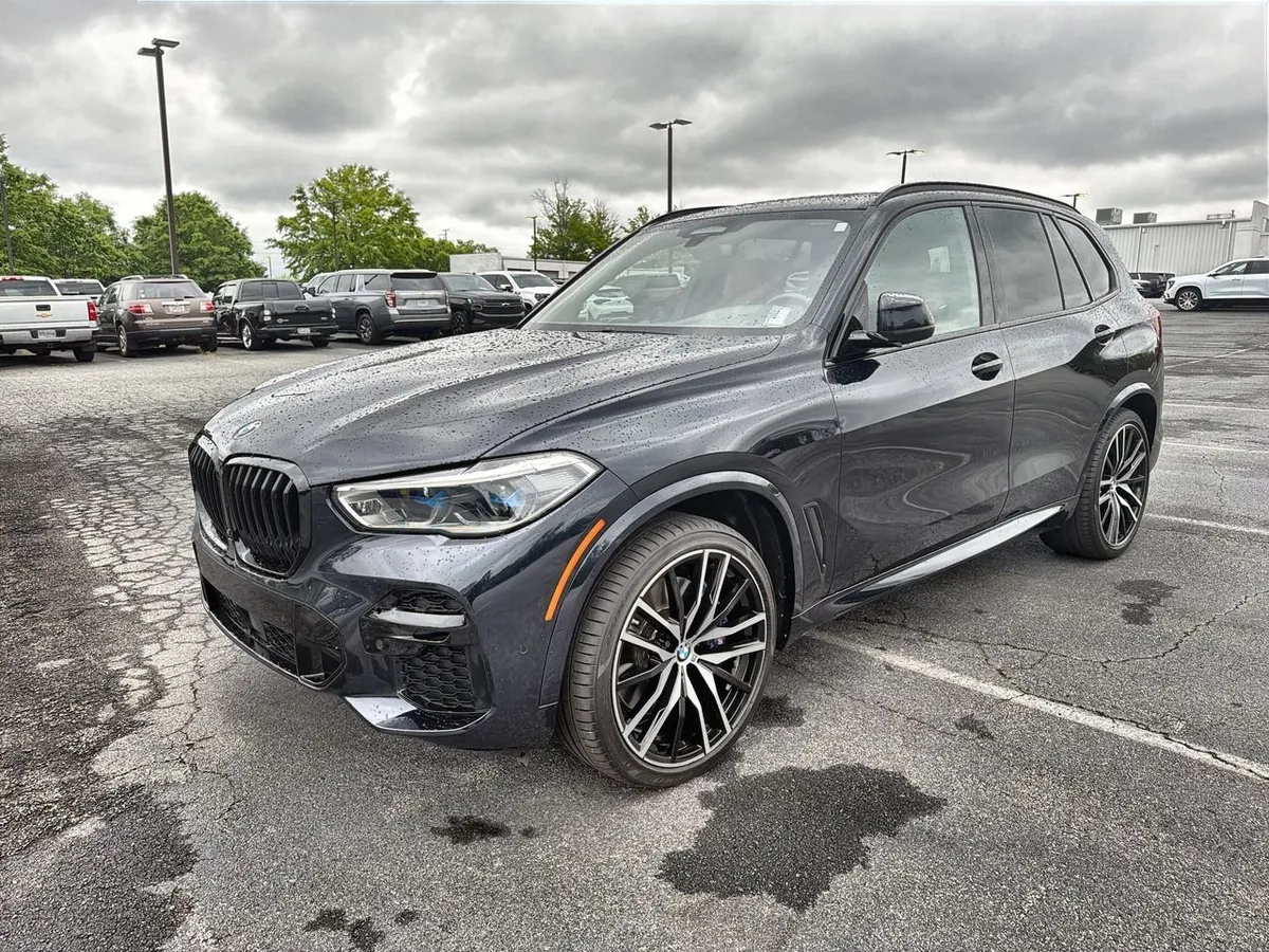 2023 BMW X5 M50i thumbnail 4