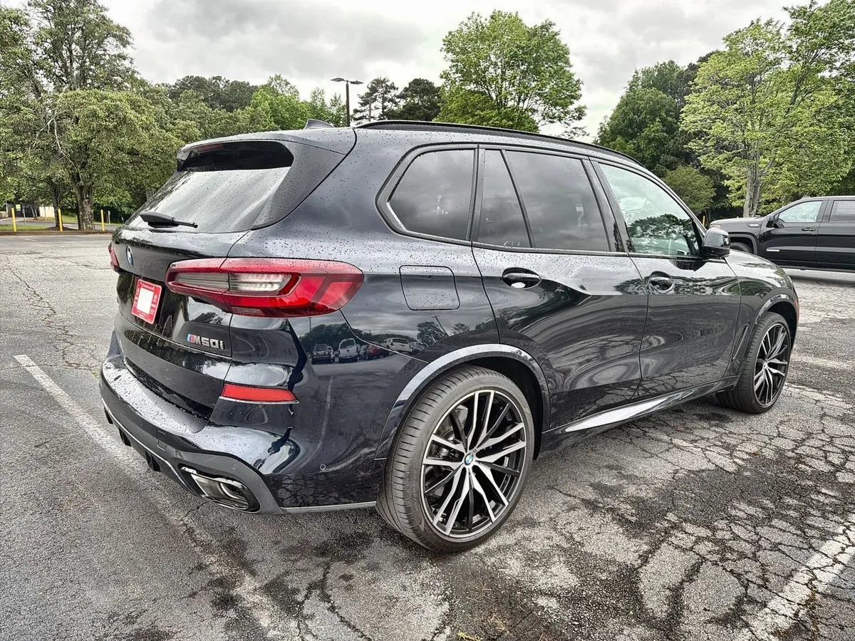 2023 BMW X5 M50i thumbnail 8