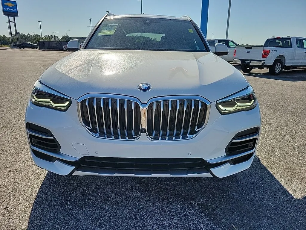 2023 BMW X5 sDrive40i thumbnail 2