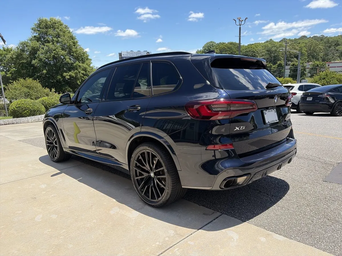 2023 BMW X5 xDrive40i thumbnail 6
