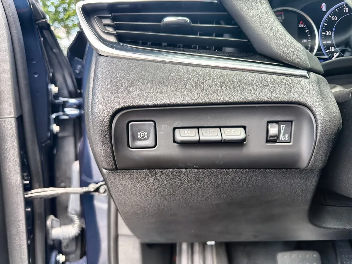 2023 Buick Enclave Avenir thumbnail 15
