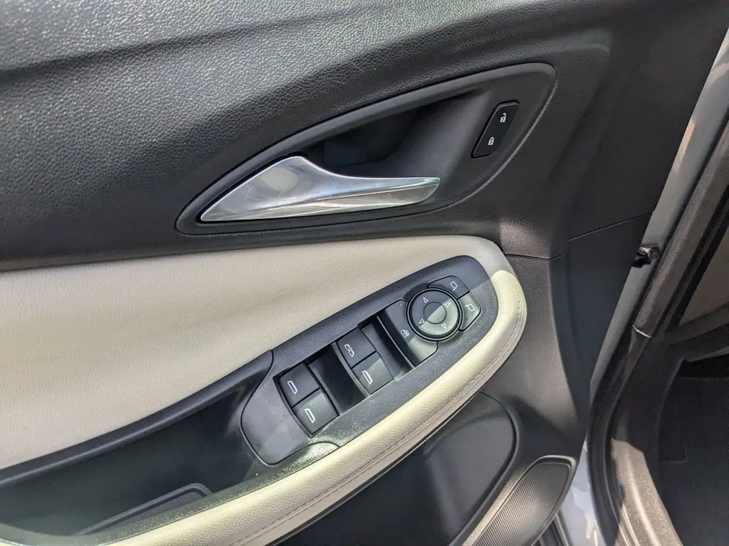 2023 Buick Encore GX Preferred thumbnail 12