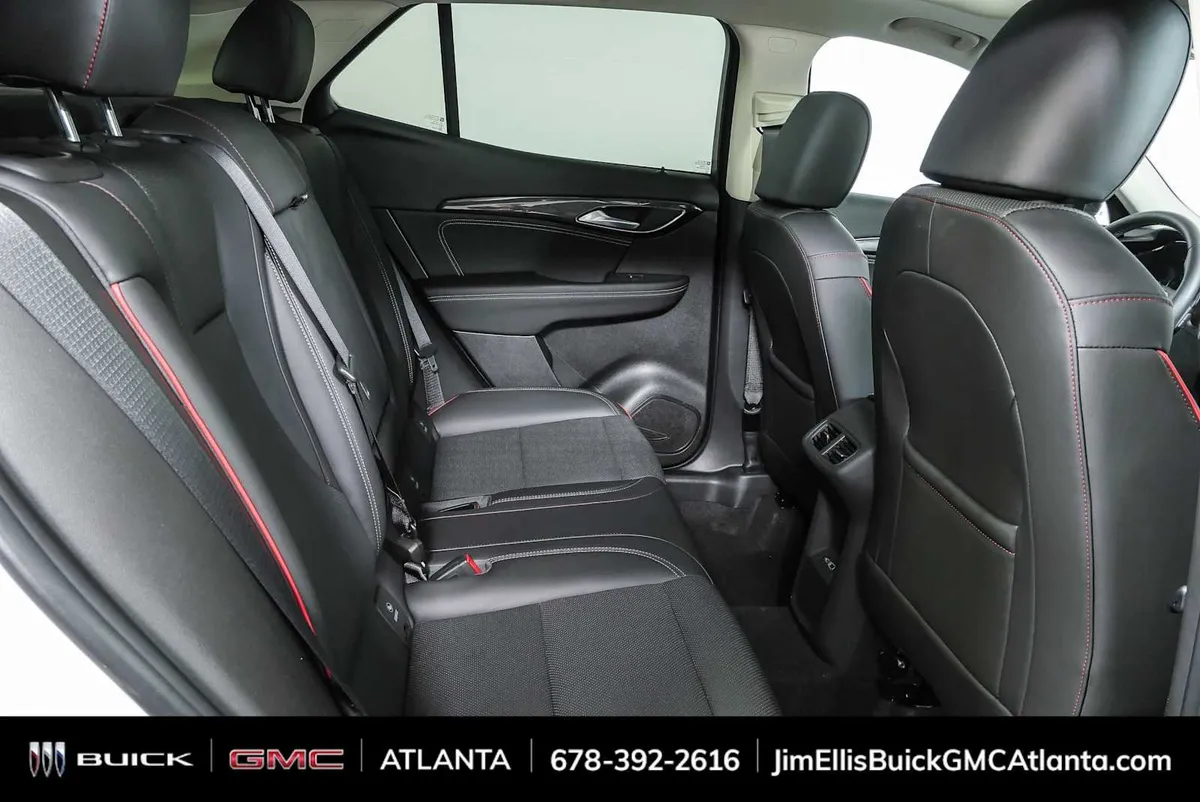 2023 Buick Envision Essence thumbnail 21