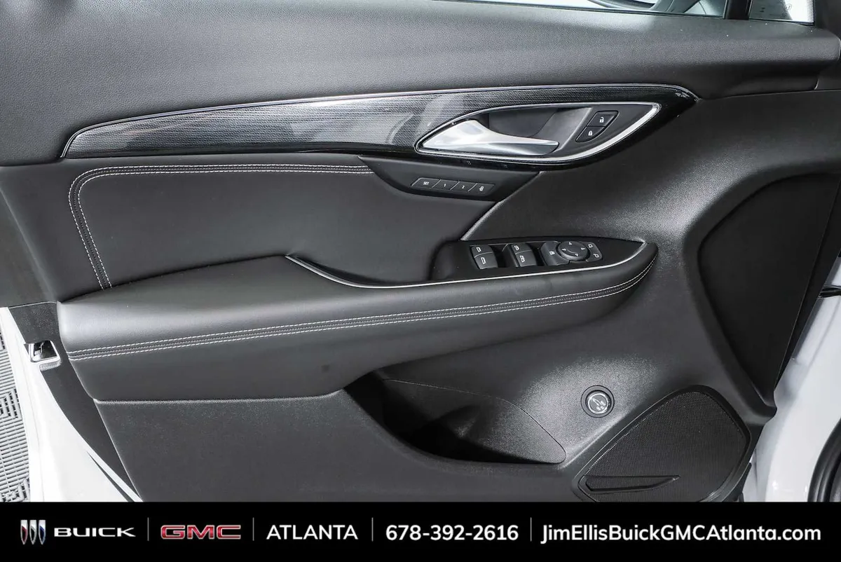 2023 Buick Envision Essence thumbnail 6