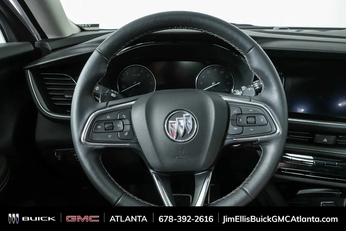 2023 Buick Envision Essence thumbnail 9
