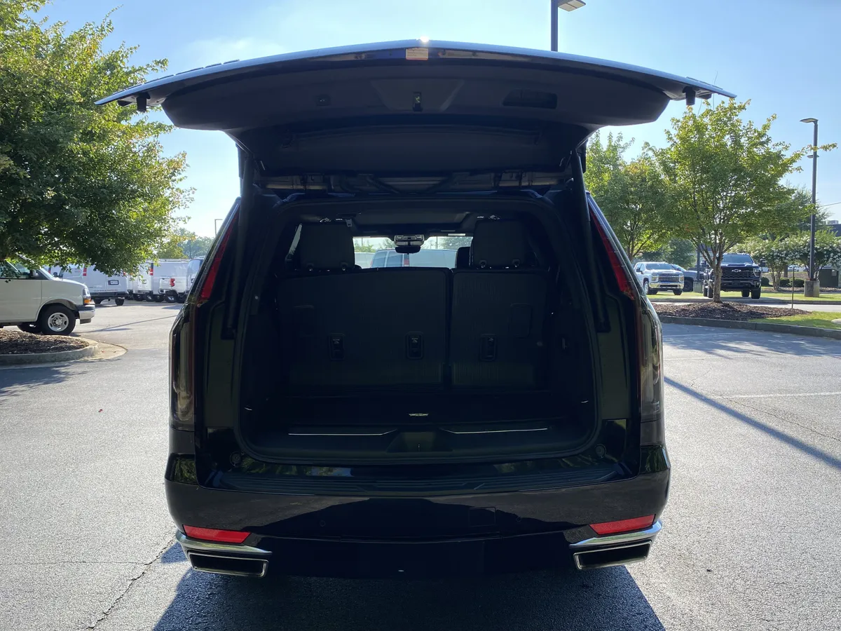 2023 CADILLAC Escalade 4WD Premium Luxury thumbnail 10