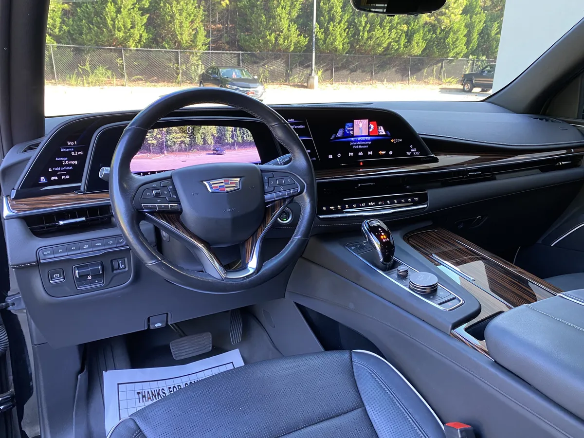 2023 CADILLAC Escalade 4WD Premium Luxury thumbnail 35
