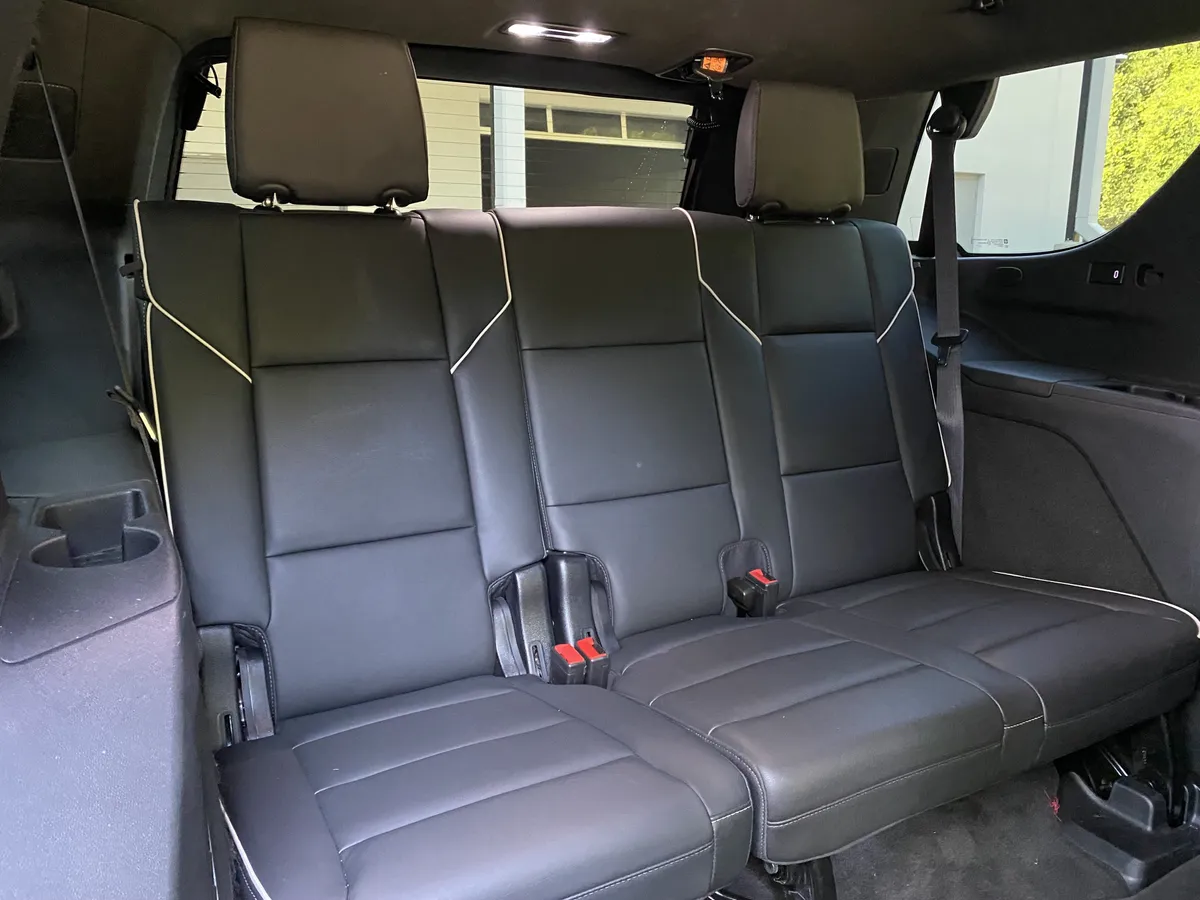 2023 CADILLAC Escalade 4WD Premium Luxury thumbnail 39