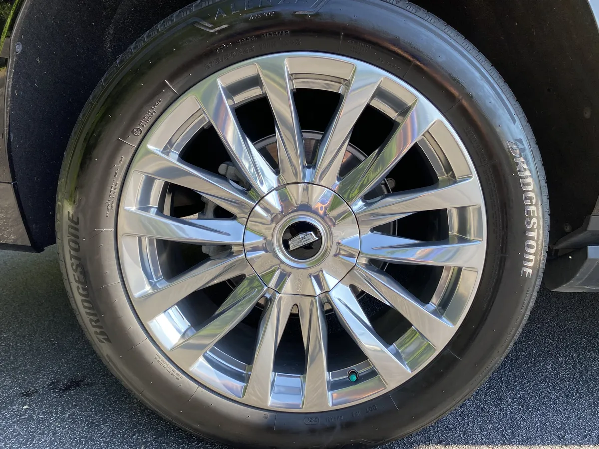 2023 CADILLAC Escalade 4WD Premium Luxury thumbnail 44